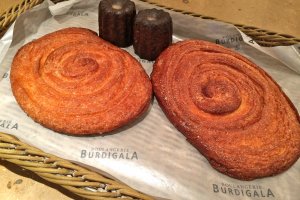 French breads and pastries at Boulangerie Burdigala Hiro-o