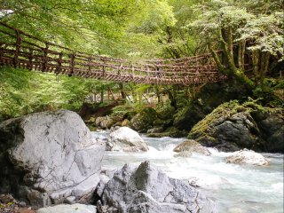 Oku-iya Kazurabashi (mountain vines) bridge over the river