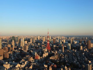 The view from the observation deck is second to none. Tokyo Tower from Roppongi Hills