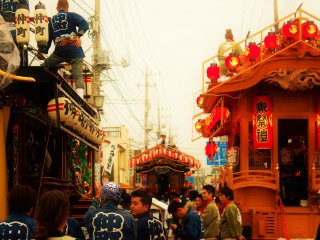 Yatai are prepared along the side streets, as the taiko players get read to do battle.