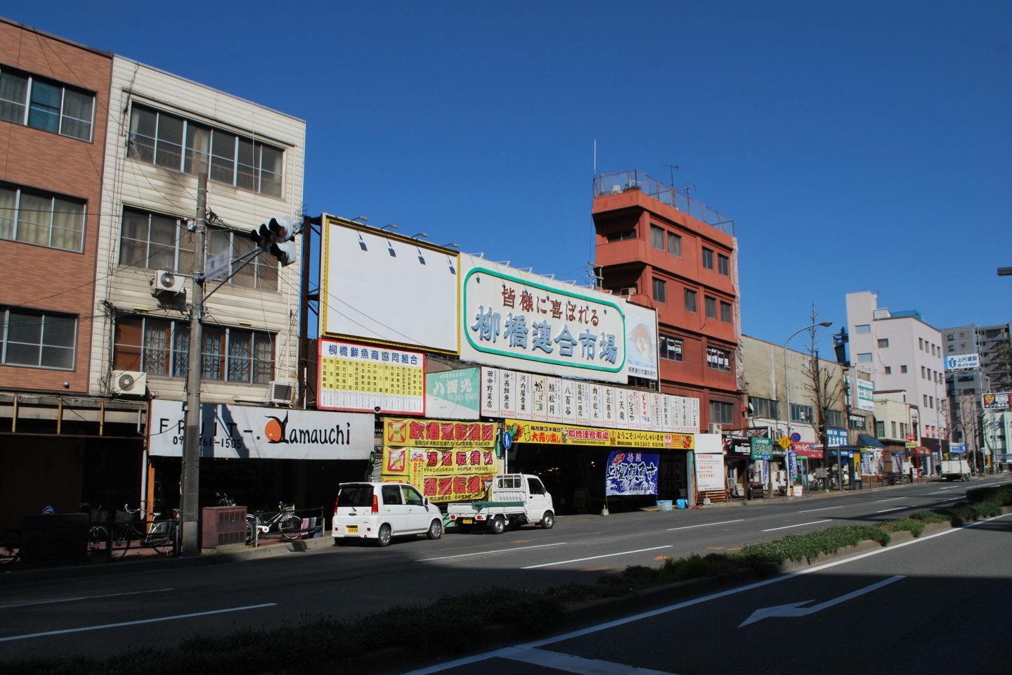 The entrance to the market is on Sumiyoshi-dori