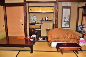 Guests sleep in the Japanese-style: on comfortable futon bedding, which is laid out on the tatami matting.