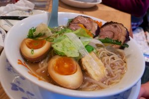 Ittetsu Ramen: note the thickly sliced and nearly perfect chashu (pork belly)