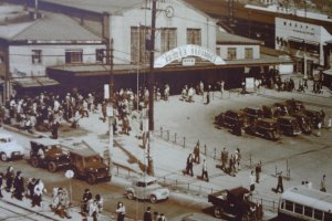 The Sakuragicho Station area, 1904.You can see this photo and others like it on the walls inside Sakuragi-cho station and feel the atmosphere of those days