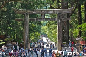 The backside of Torii&nbsp;at entrance to Tōshō-gū. Here you can see the 1km&nbsp;road where the 1,000-person Samurai will start their procession