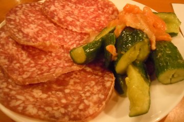 <p>Two side dishes on one plate:&nbsp;salami (430 yen), and cucumbers and smoked salmon (300 yen)</p>