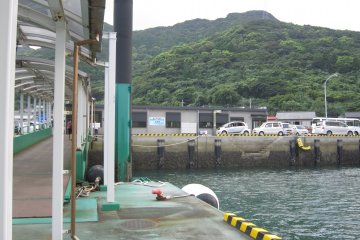 It takes about 100 min. to arrive at the port of Taino-Ura from the port of Nagasaki
