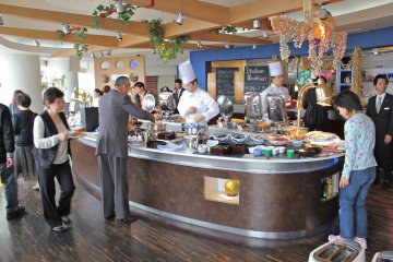<p>Ocean Dining restaurant offers a delicious International breakfast buffet</p>