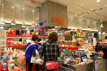 <p>All the quirky household goods</p>