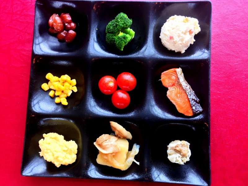 Wake up with a fresh selection of vegetables, fish and fruit at the Kitahiroshima Classe Hotel