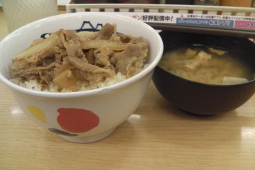 <p>Matsuya&#39;s gyudon and miso soup are legendary.</p>
