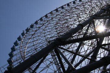 <p>Ferris Wheel anyone?</p>