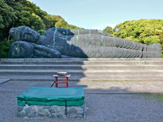 A full frontal view of&nbsp;Nirvana Statue of Jorakuzan&nbsp;Mantokuji Temple