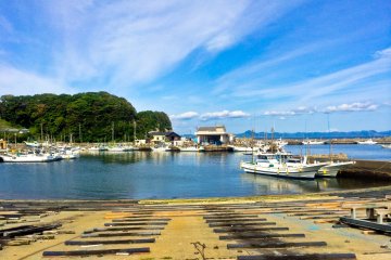 <p>A beautiful little harbor near Cape Tsurugi</p>