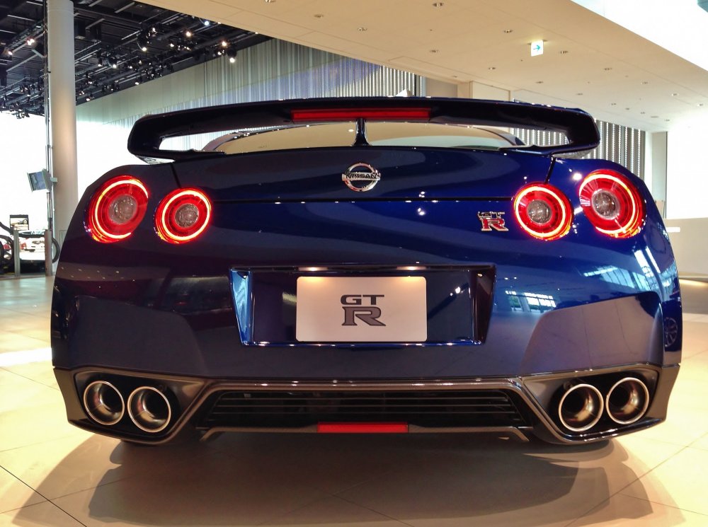 Want to see the latest innovations in automobile technology? Want to experience how it feels to sit in a GT-R? Look no further, the Nissan Global Headquarters Gallery at Yokohama has you covered!