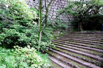 <p>Stone steps connecting the &#39;Yamazato-maru Bailey&#39; to the &#39;Inner Bailey&#39;. The Yamazato-maru is the lowered section on the north side of the main tower, and Yamazato means literary, &#39;Mountain village&#39;</p>
