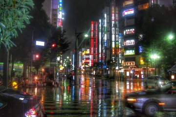 <p>Дождливая ночь в Икэбукуро</p>
