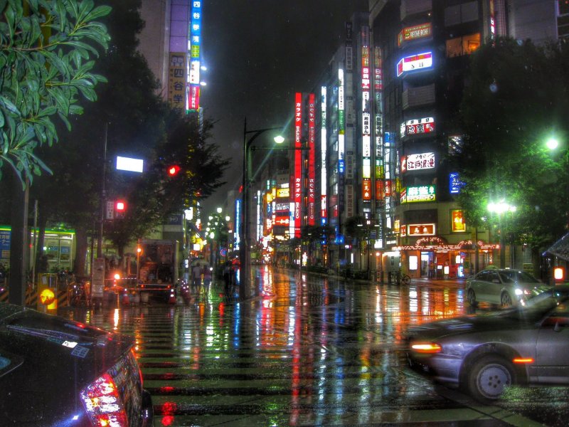 <p>Дождливая ночь в Икэбукуро</p>