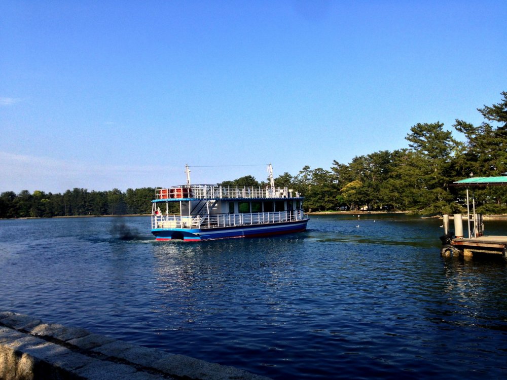 This floating cafe, otherwise known as the ferry, has an open upper deck to take in the scenery