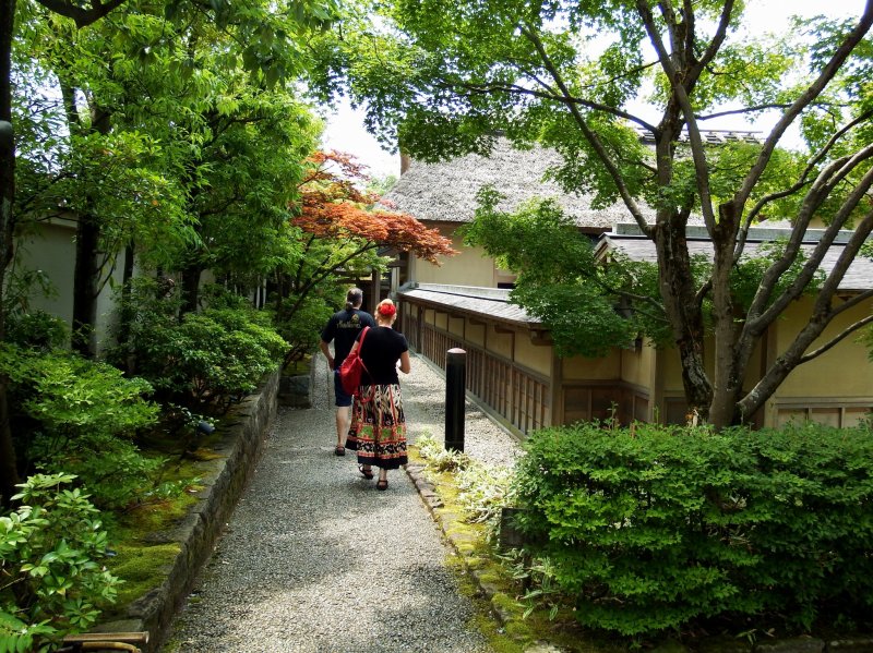 <p>Narrow walkway toward the entrance of Yokokan Villa</p>