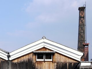 Gekkeikan&#39;s tall chimney