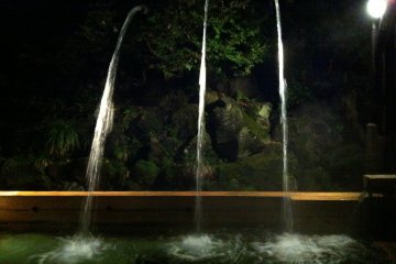 <p>Satinoyu Onsen, &quot;Waterfall Onsen&quot; &nbsp;Nasushiobara, Tochigi</p>