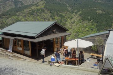 The cafe is just in front of the Miyanoshita Station on the Hakone Tozan Testudo Line.