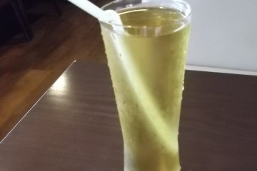 <p>My impressively large apple juice. Note to other restaurants: no ice means full to the brim, please</p>