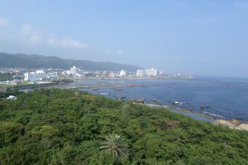 <p>The view of Minamiboso from the&nbsp;Nojimasaki Lighthouse.</p>