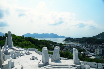 <p>Overlooking the Seto Inland Sea beyond the &#39;Stage of Big Turtles (Kigyoku no Butai)&#39;. What a refreshing view!</p>