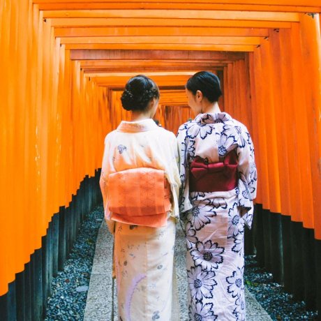Kuil Fushimi Inari di Kyoto