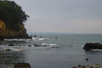 View north from Rokkakudo towards Fukushima along the Izura cliffs