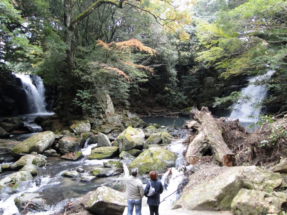 The twin falls of Meoto-take just outside Kurokawa Onsen