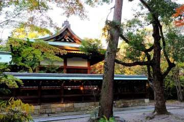 <p>The beautiful main hall of the shrine</p>