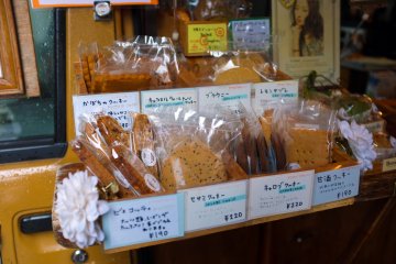 <p>Biscotti and other cookies</p>