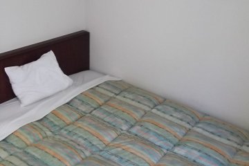 <p>My big wide bed</p>