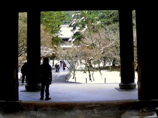 View from Nanzenji&#39;s Sanmon gate