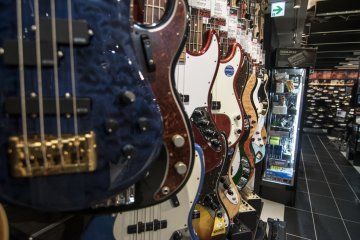 <p>B1F: Check out these unique basses here. They are all limited edition, only found here in Yamaha Ginza.</p>