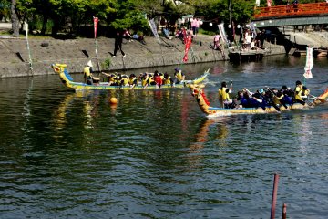 <p>Dragon boat races on the river in May</p>