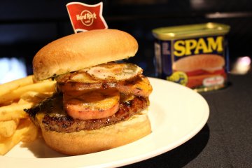 <p>Legendary Spam &amp; Egg Burger</p>