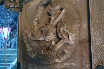 <p>One of the carved dragons on the doors of the &#39;two dragons gate&#39;</p>