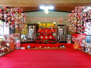 These Hina dolls and sagemon were hidden away on the second floor of one of the city&#39;s famed eel restaurants
