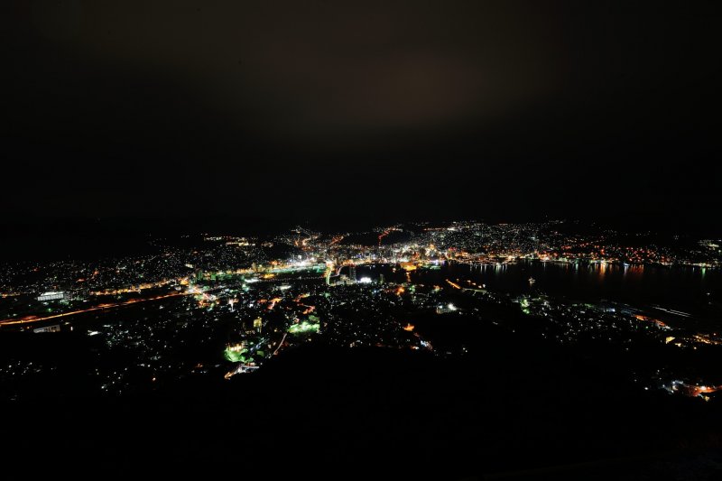 <p>The night panoramic view of Nagasaki from Mount&nbsp;Inasayama&nbsp;is one of Japan&#39;s best views.</p>