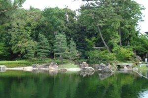 Tokugawa-en pond