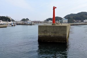 Pulling into the port on Tōshi Island