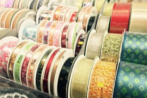 Ribbons in many patterns and colors are displayed.