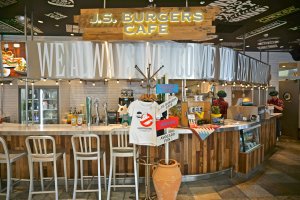 Makan di restoran atau bawa pulang di J.S. Burger Cafe