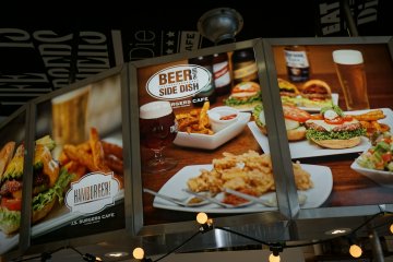 <p>Burgers, beer, and side dishes!</p>