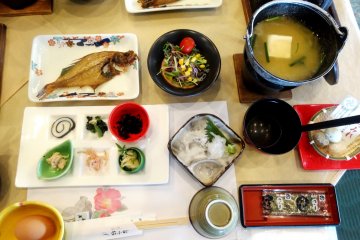 <p>A typical breakfast at Hagi Komachi</p>