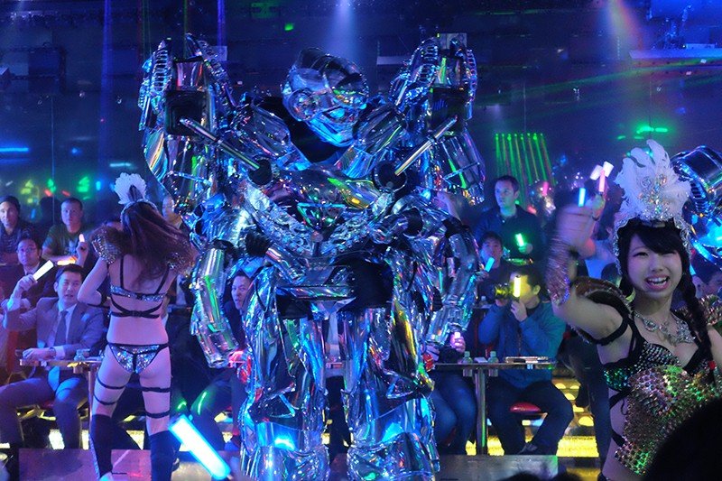 Robots and dancing girls. Could there be a better combination?